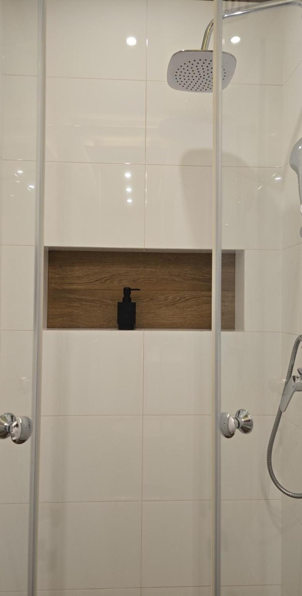 Apartment Pod 12